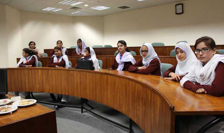 CARE Students at #YLES2017